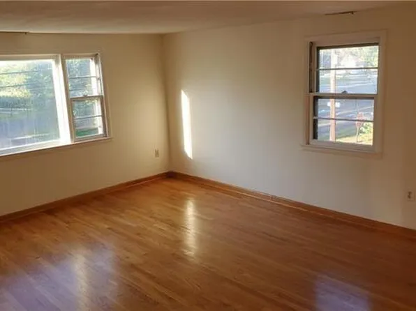 38 Landin St #2, Woodbridge, CT 06525