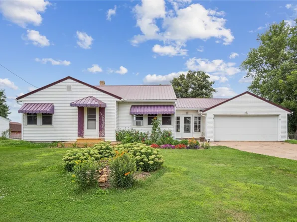 202 W Farmers St, Stanwood, IA 52337