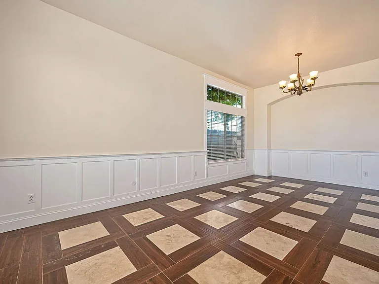 1690 Gill Dr — Photo 9