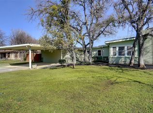107 Paint Brush Rd, Lakeside, TX 76108