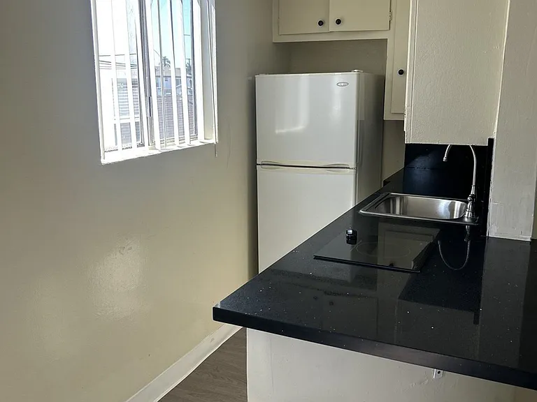 6214 Victoria Ave — Photo 16