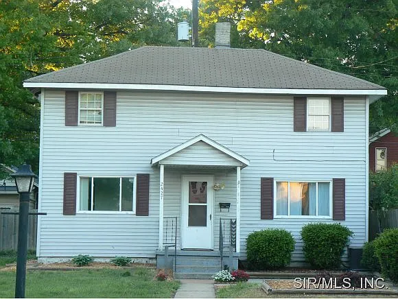 2427 State St photo 1