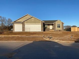 10850 W Cedar Ln, Maize, KS 67101