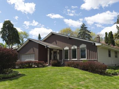 825 Garvens AVENUE, Brookfield, WI, 53005