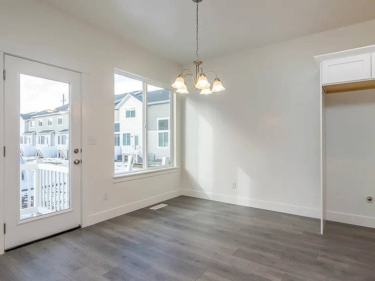 2299 N 3720 W — Photo 6