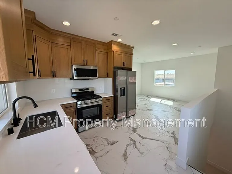 7643 14th St — Photo 6