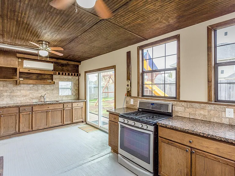 3430 Lilac Ranch Dr — Photo 24
