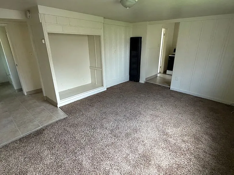 243 W 18th St #1-12 — Photo 13