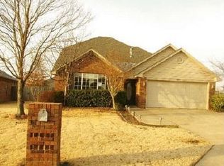 6404 Parkfront Dr, Fort Smith, AR 72916