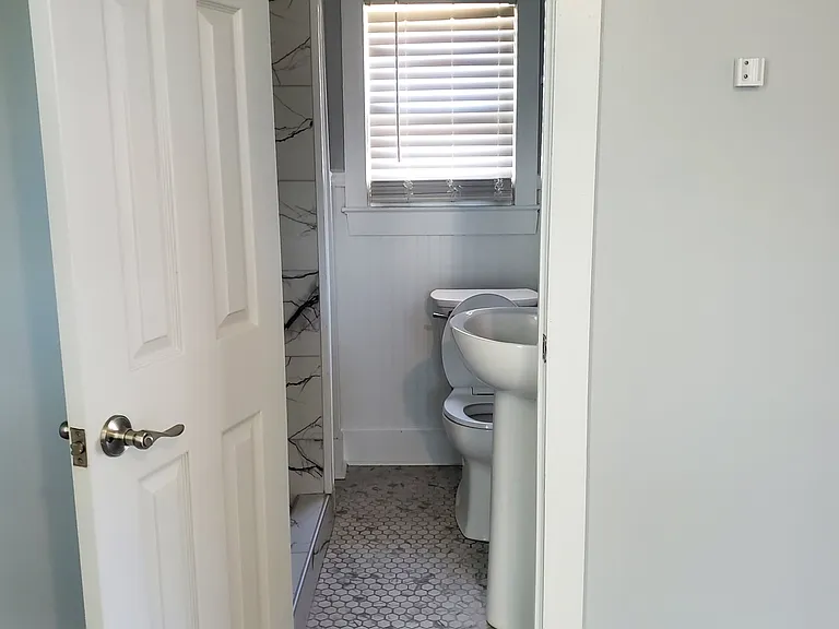 1104 S 2nd St — Photo 5