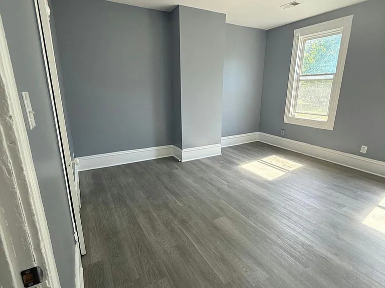 1377 E 66th St #2 — Photo 18