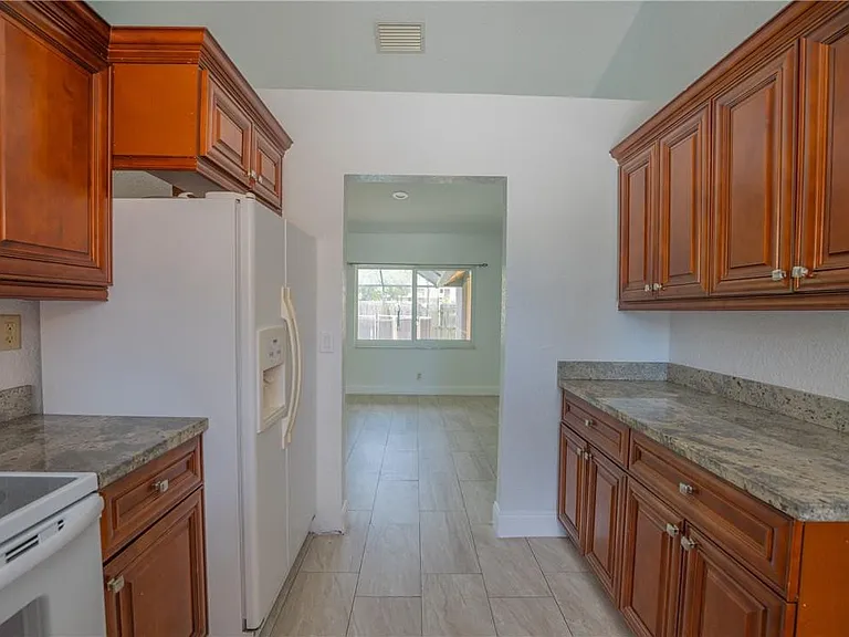 5332 NW 29th Ct — Photo 26