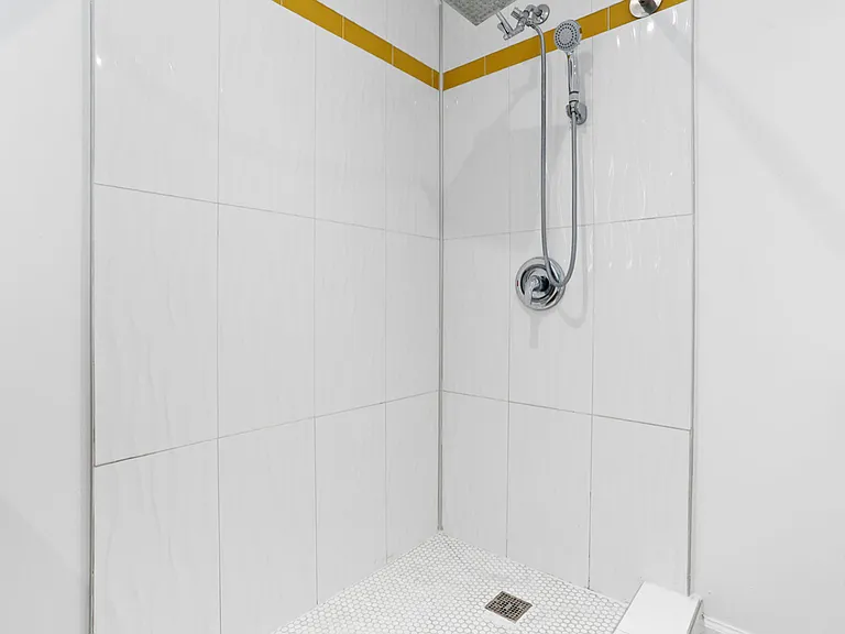 25211 Aue Rd #B — Photo 13