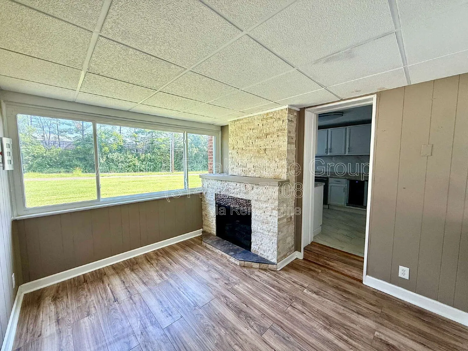 2 bed, 1.0 bath, 962 sqft, $1,750 — Photo 2