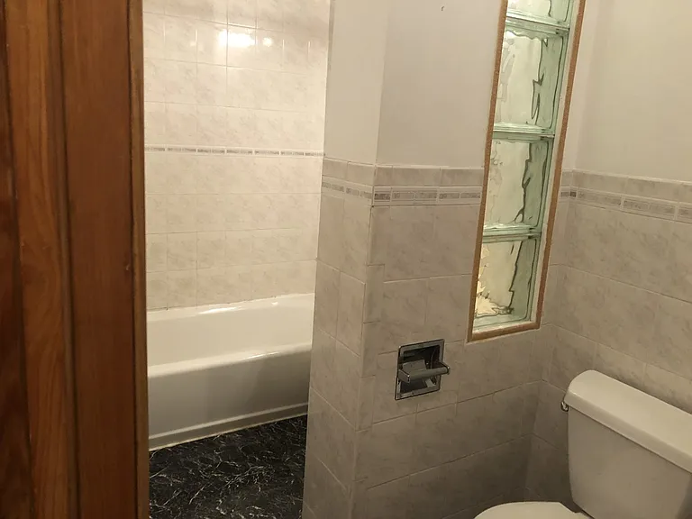 421 W Belden Ave #1 — Photo 7