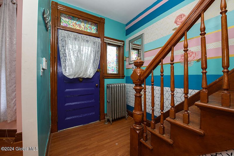 4th image of 868 Washington Avenue