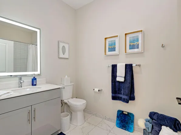 333 Washington Street image 2 of 16