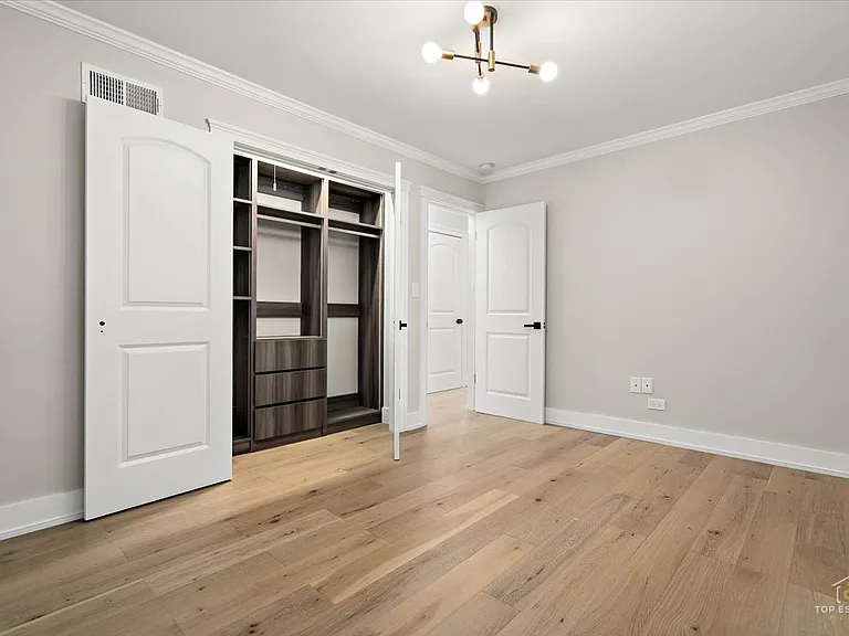463 Longfellow Ave — Photo 18