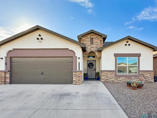 1909 Troy Dr, Carlsbad, NM 88220