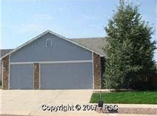6532 Snowy Range Dr, Colorado Springs, CO 80923