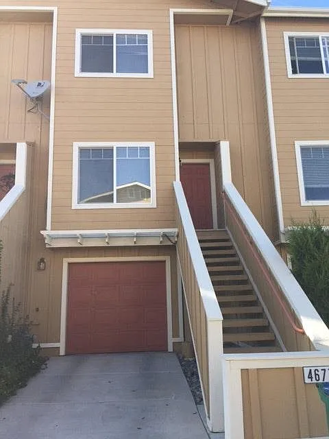 4677 Kathleen Denise Ln photo 1