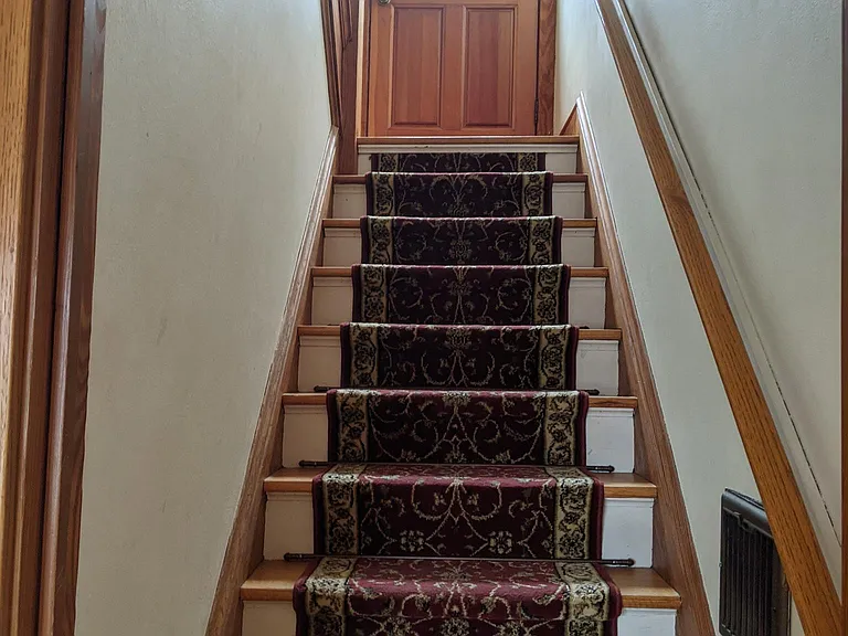 Upstairs stairway