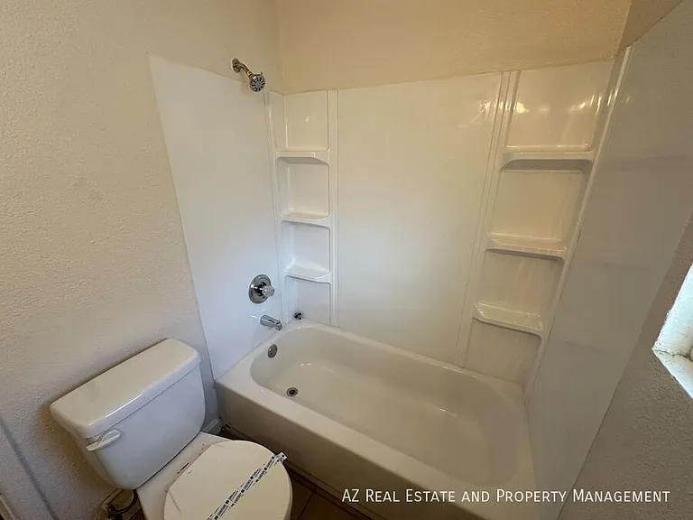 829 N 4th Ave #6 — Photo 16