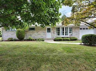 2 Apple St, Annville, PA 17003