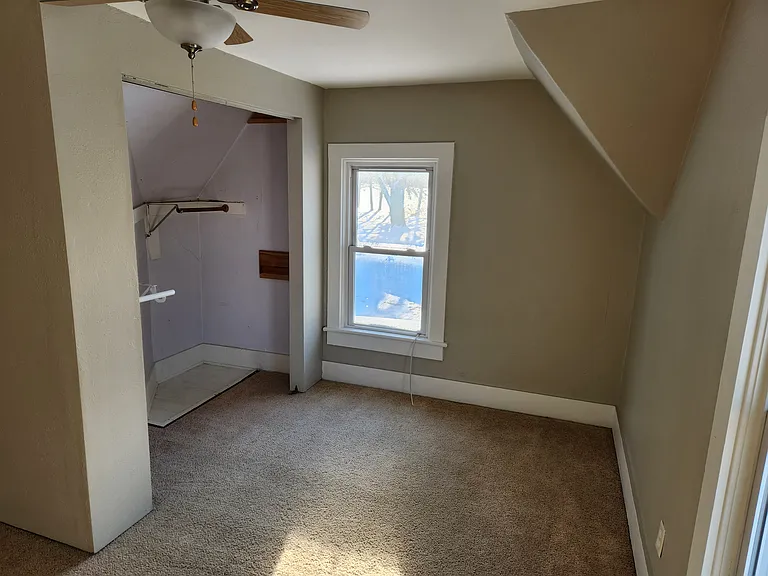 759 E Sumner St — Photo 19