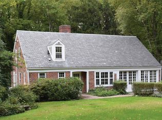 24 Pease Rd, Woodbridge, CT 06525
