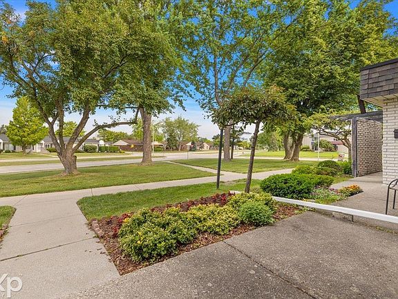 5th image of 8200 Karam Boulevard