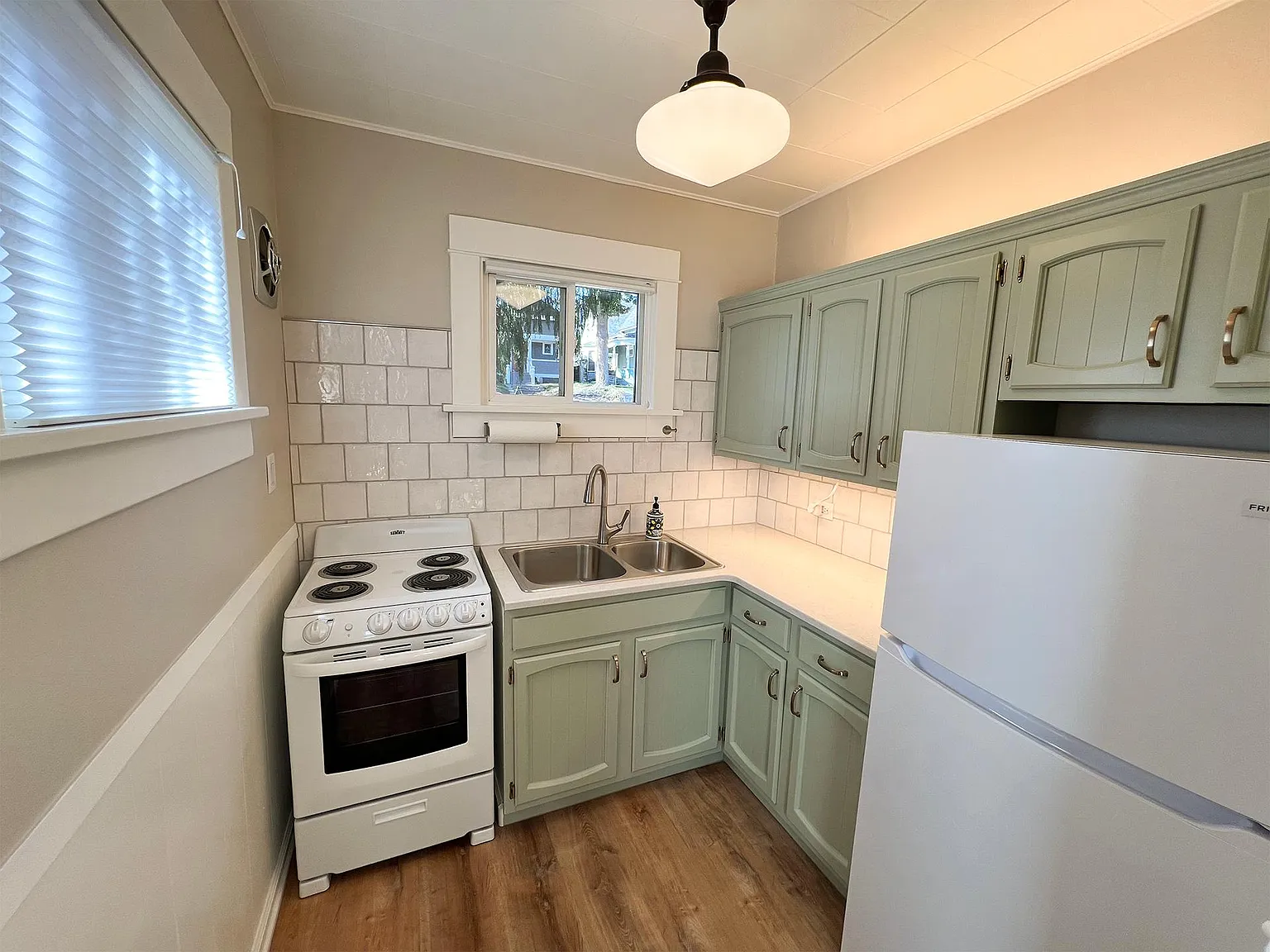 1 bed, 550 sqft, $1,300 — Photo 4