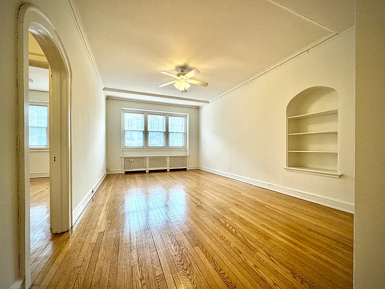 Embassy Apartments — Photo 14