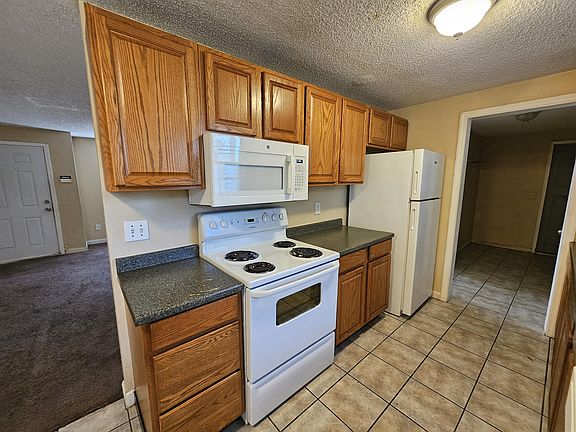 3rd image of 6979 S Autrey Ave