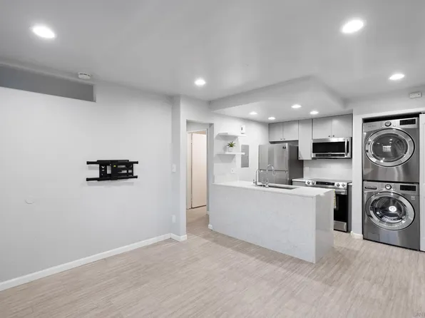 875 W San Ysidro Blvd Unit 10, San Ysidro, CA 92173