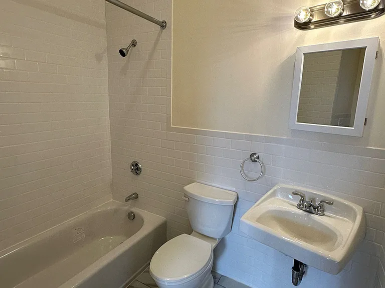 96 Mount Vernon St #51 — Photo 8