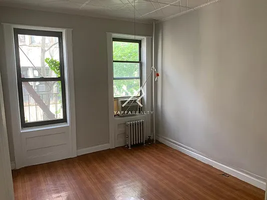 Rented by Yaffa Realty LLC | media 8