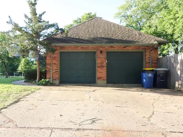 2843 Benton Blvd, Kansas City, MO 64128