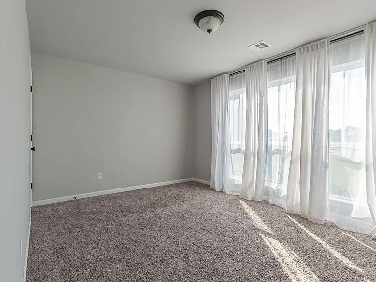 4200 NW 156th Ter — Photo 34