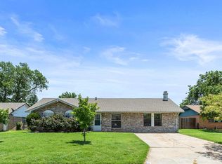 1812 Tyler St, Altus, OK 73521