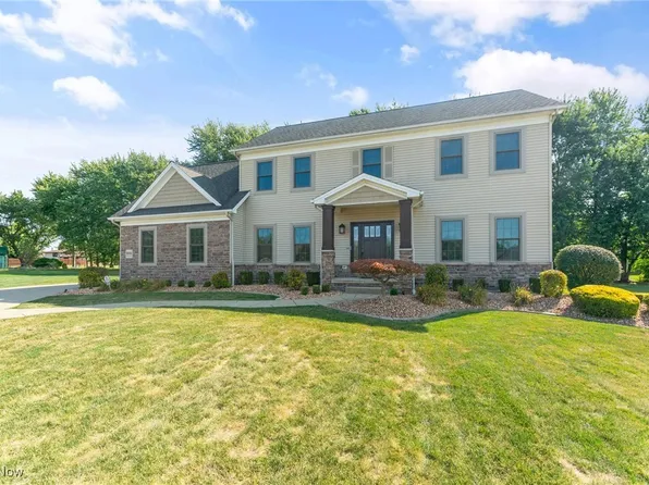 8604 Catarina Pl, Poland, OH 44514