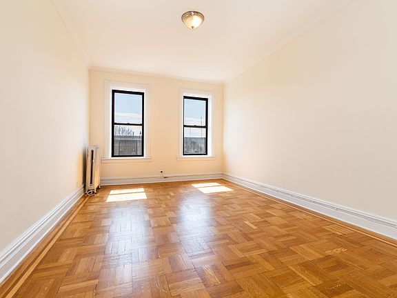 4th image of 20 Seaman Ave #D6