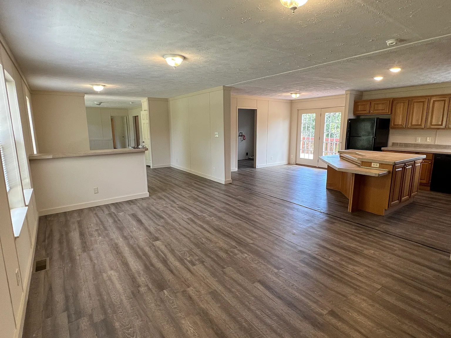 3 bed, 1848 sqft, $1,700 — Photo 2