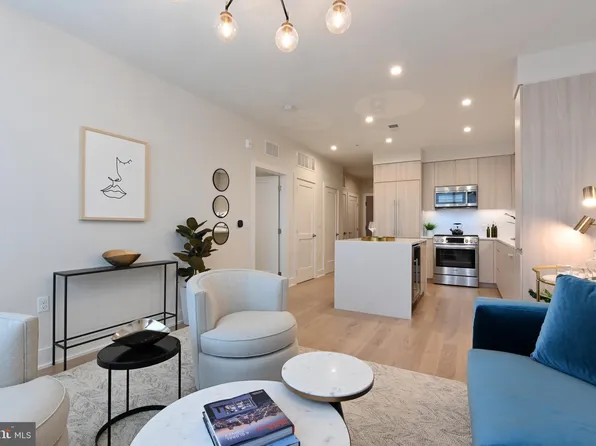 701 Swann Ave #Two-512, Alexandria, VA 22301