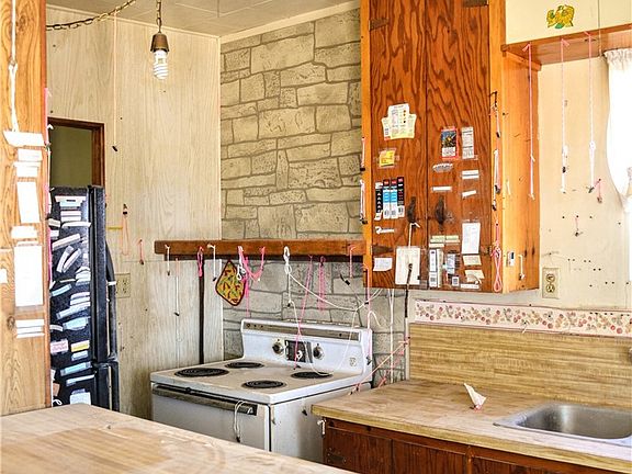 5th image of 4040 Peter Rabbit Trl