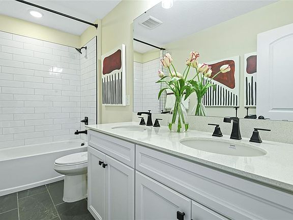 4th image of 3633 Sublett Loop