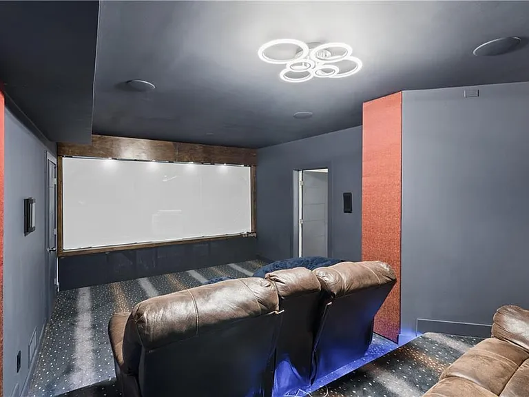 4470 Skylark Ln — Photo 25