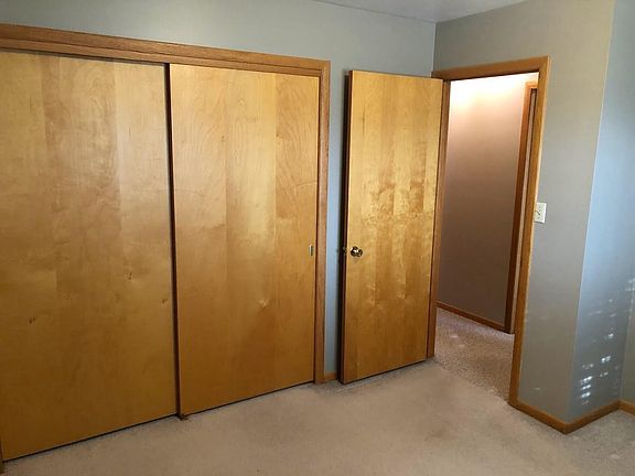 5th image of 854 Bellevue Ave