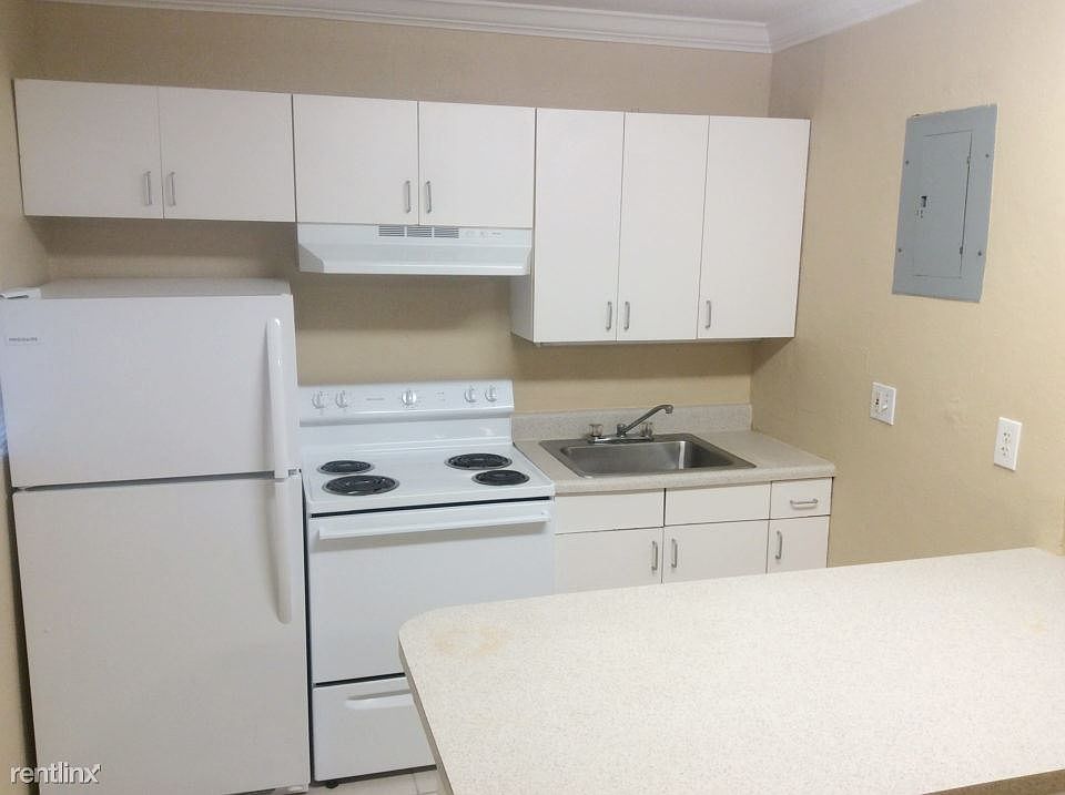 40110072_705 SW 13th Ave Apt 3_Fort Lauderdale_FL_2018-2