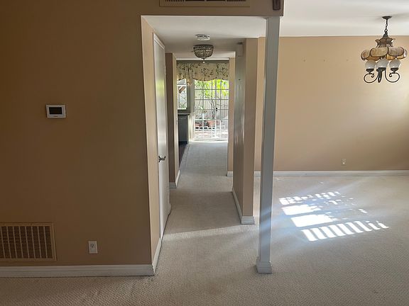 Entry to Kitchen/Dining Room